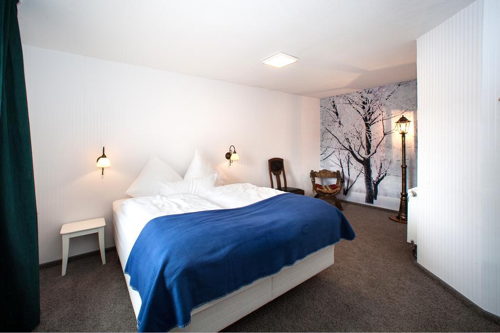Hinter Den Spiegeln Otel Heimbach Dış mekan fotoğraf