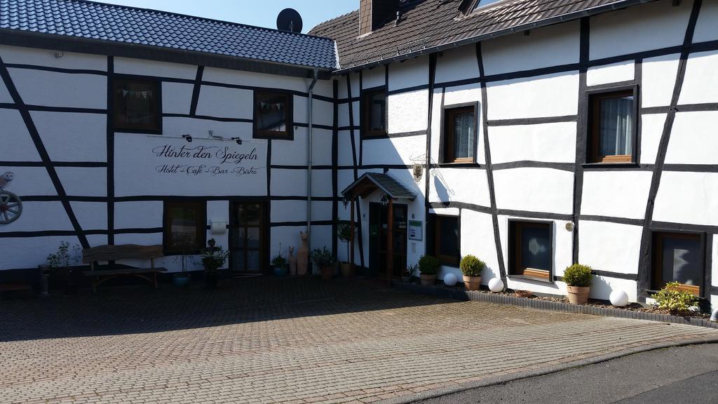Hinter Den Spiegeln Otel Heimbach Dış mekan fotoğraf
