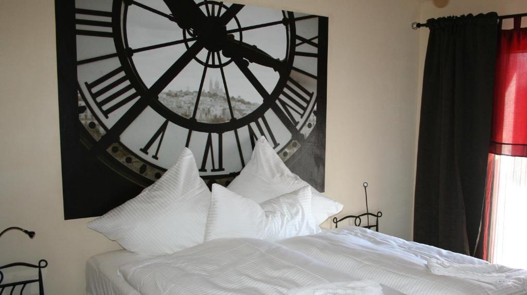 Hinter Den Spiegeln Otel Heimbach Oda fotoğraf