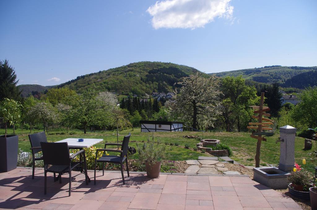 Hinter Den Spiegeln Otel Heimbach Dış mekan fotoğraf